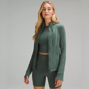 Lululemon Define Hooded Jacket
Nulu in Dark Forest